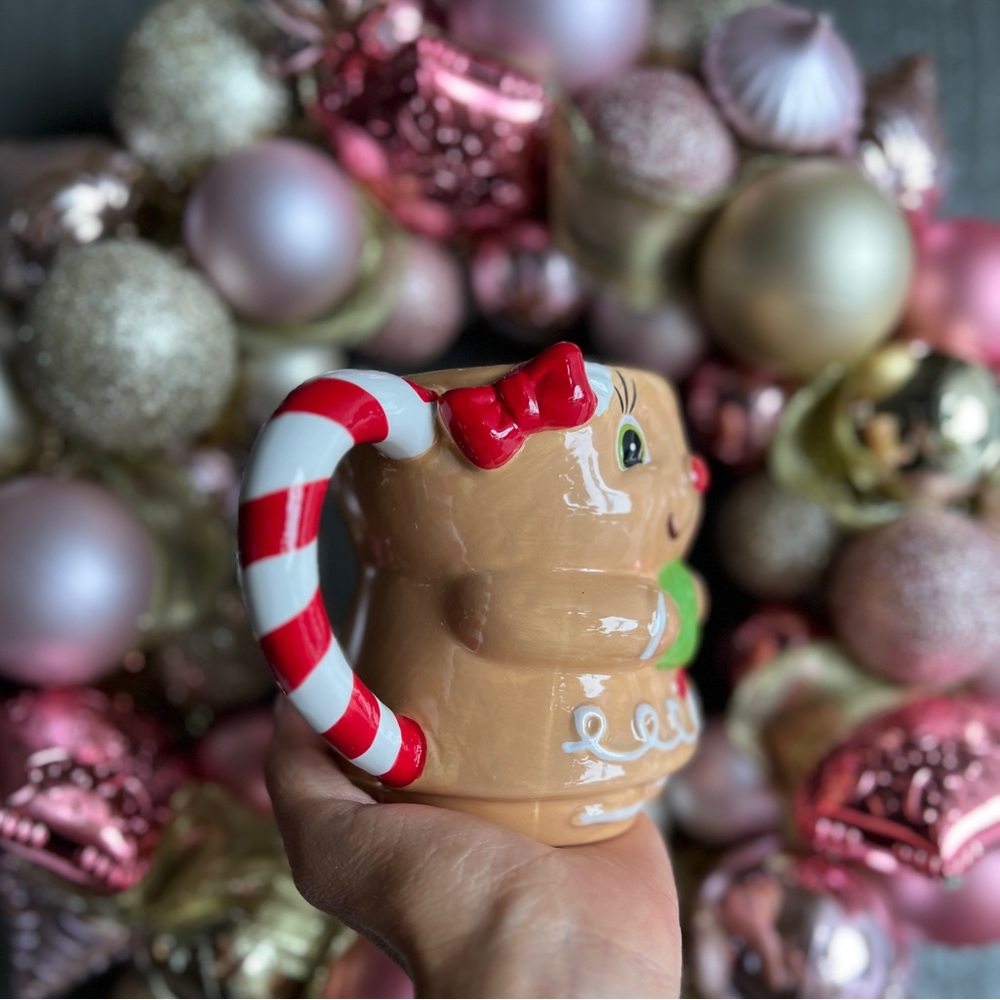 ✨NEW🎄At Home Gingerbread Boy and Gingerbread Girl Mug Set🎁 - Picture 3 of 16